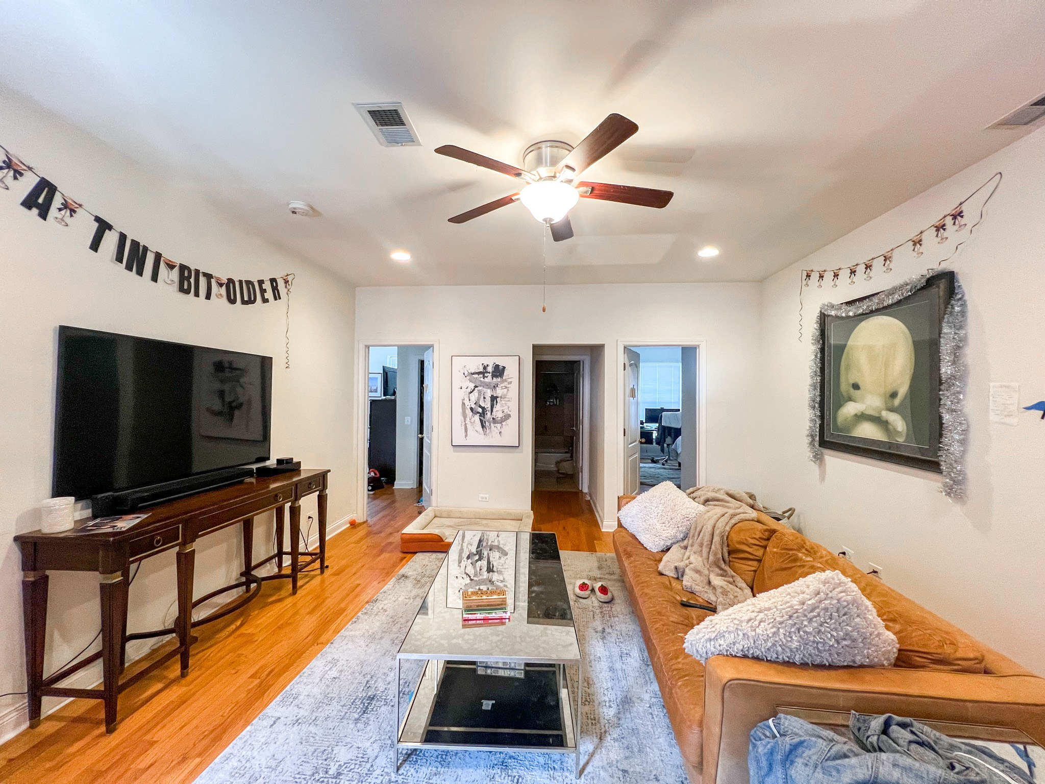 718-20 W Buckingham Pl 718-20 W Buckingham Pl., Chicago, IL 60657 - Leasing by Cross Street